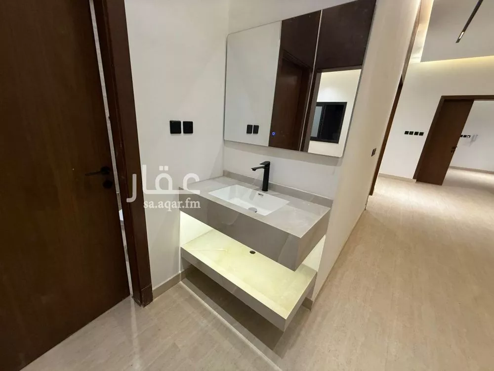 شقة 7 غرف في الرحمانية 12