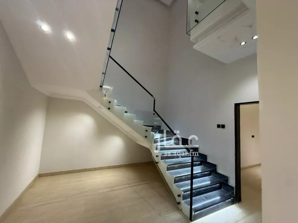 فيلا 7 غرف في الرحمانية 12