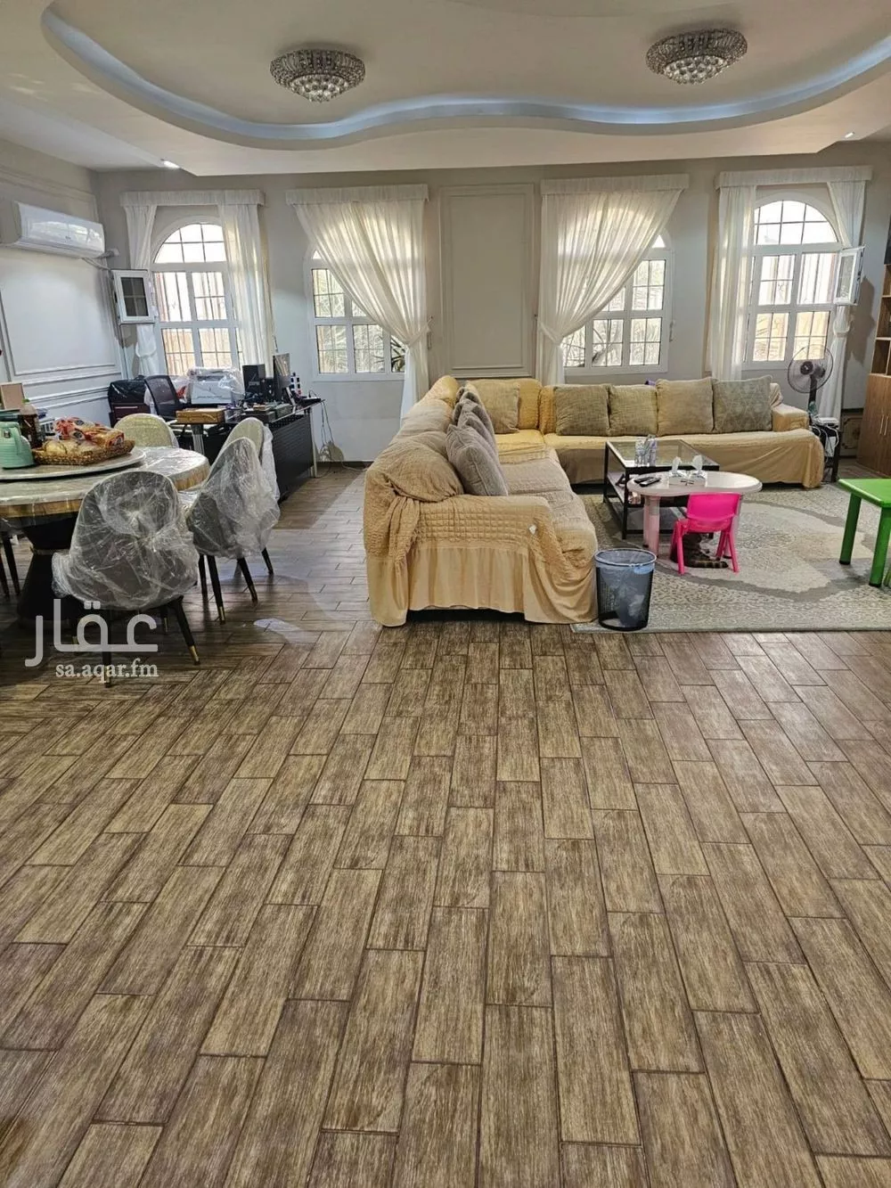 فيلا 8 غرف في الخليج 2