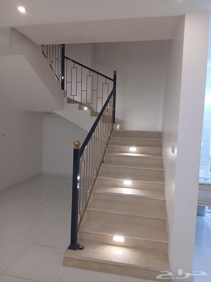 فيلا 6 غرف في ضاحية الملك فهد 8