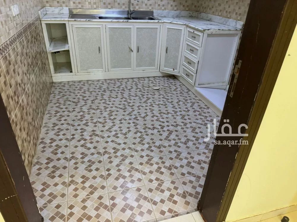 شقة 3 غرف في قرطبة 6