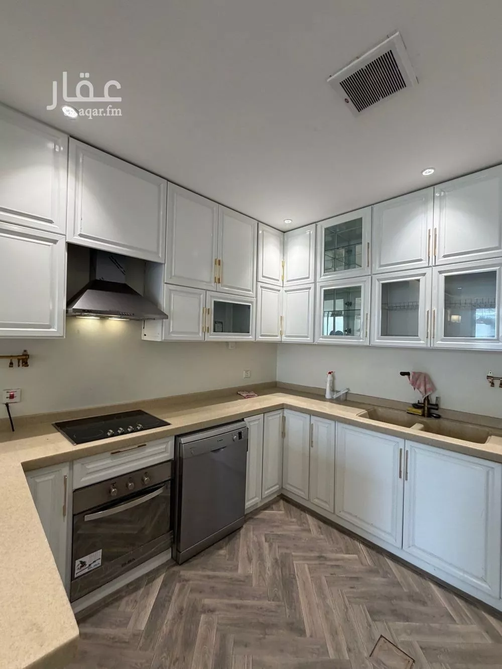 3 bedroom apartment in Al Yasmin 7