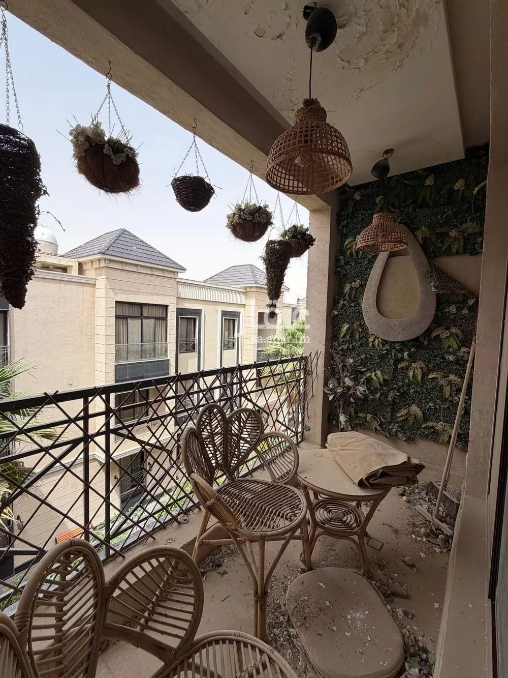 3 bedroom apartment in Al Yasmin 10