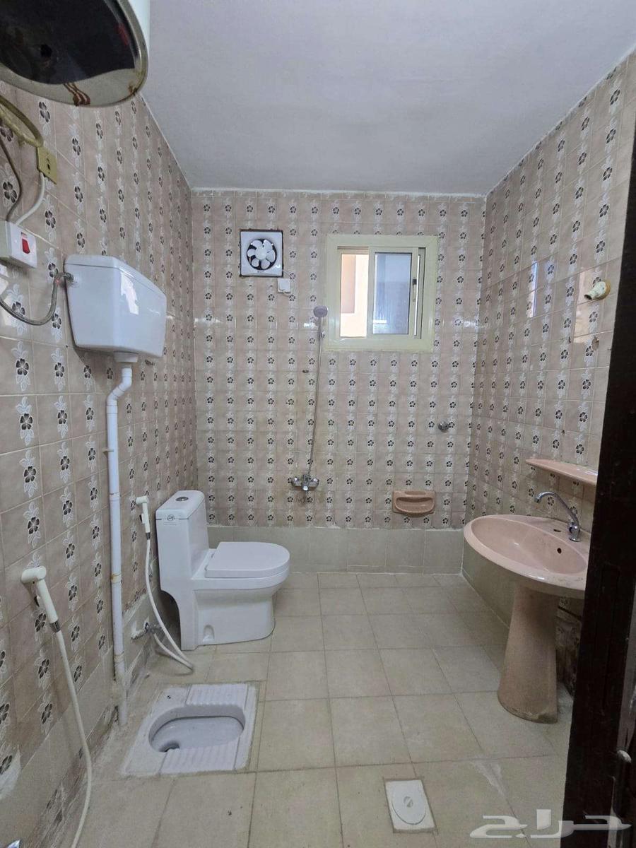 شقة 6 غرف في ريع زاخر 13