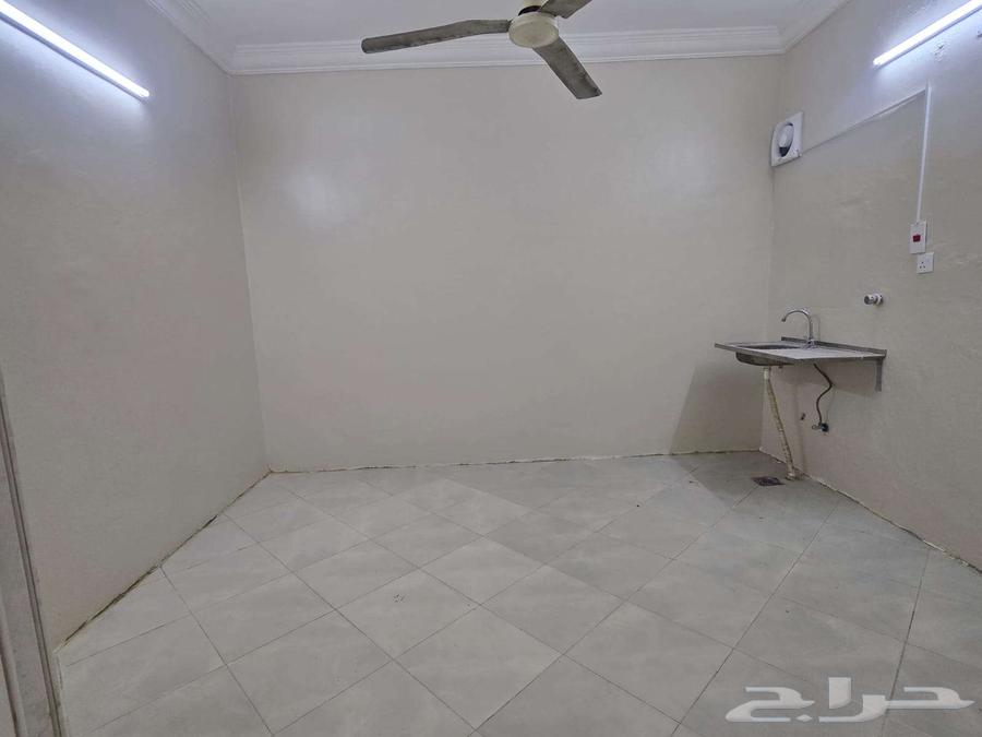 شقة 6 غرف في ريع زاخر 3