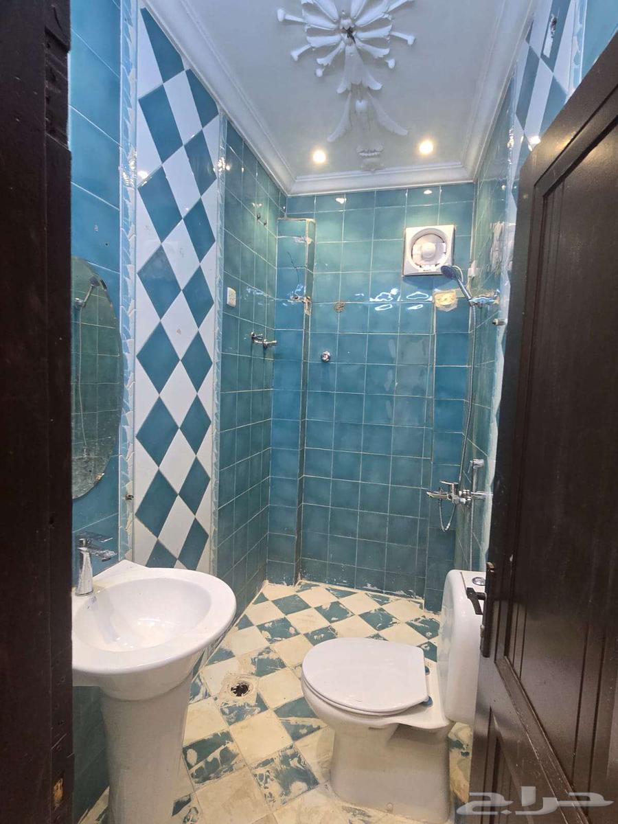 شقة 6 غرف في ريع زاخر 5