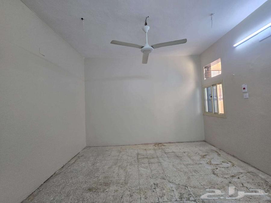 شقة 6 غرف في ريع زاخر 8