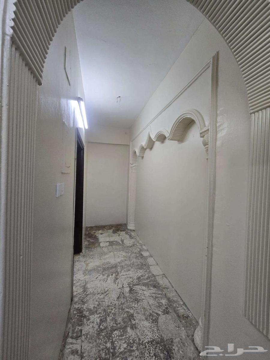 شقة 6 غرف في ريع زاخر 10