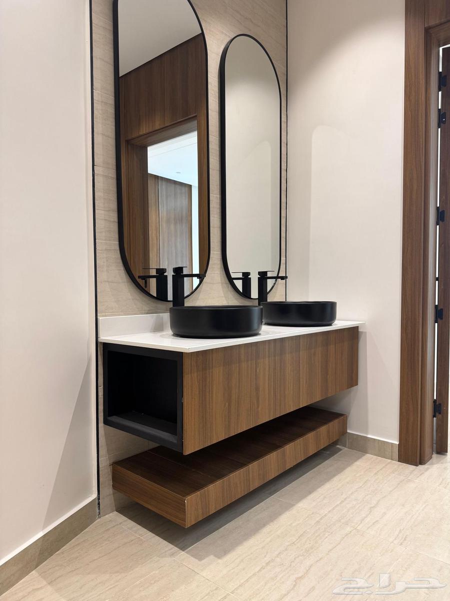 شقة 5 غرف في الحمراء و ام الجود 4