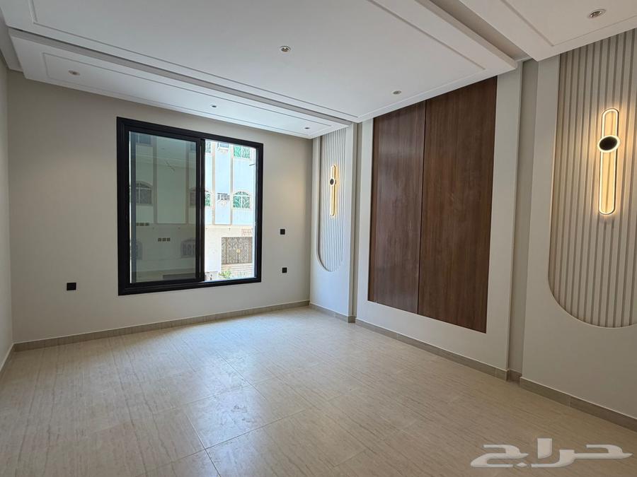 شقة 5 غرف في الحمراء و ام الجود 6