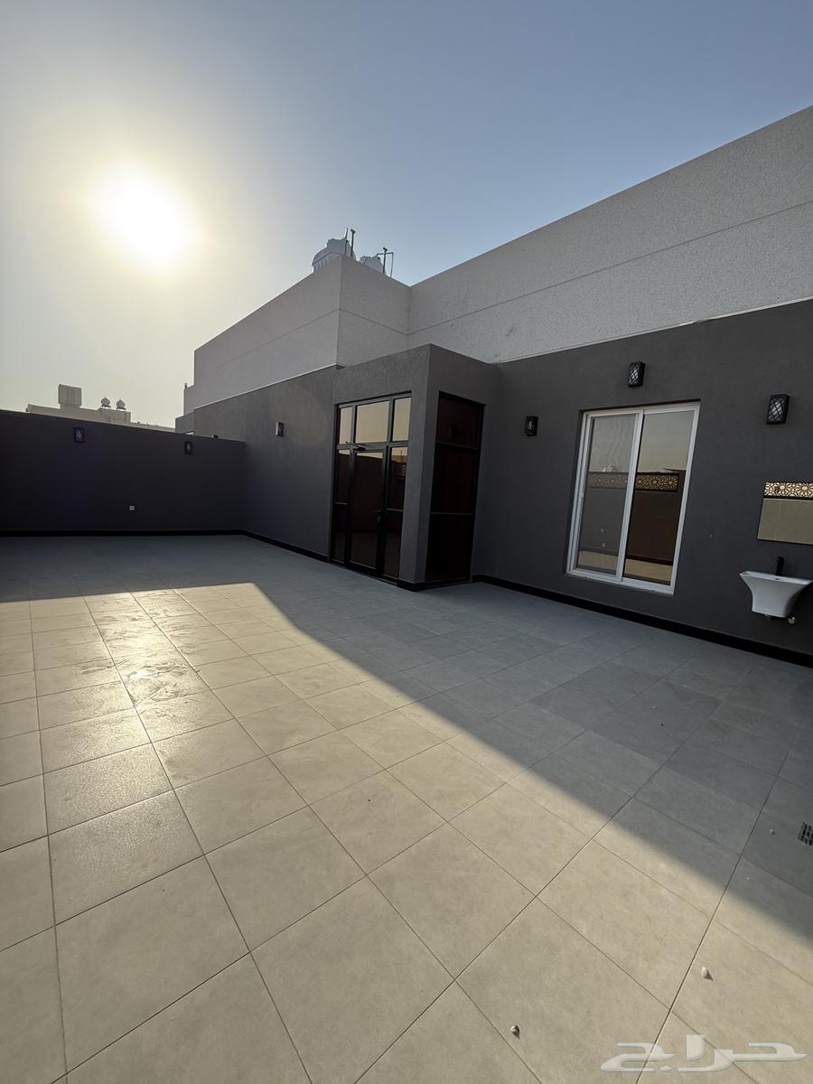 شقة 4 غرف في الملك فهد 2