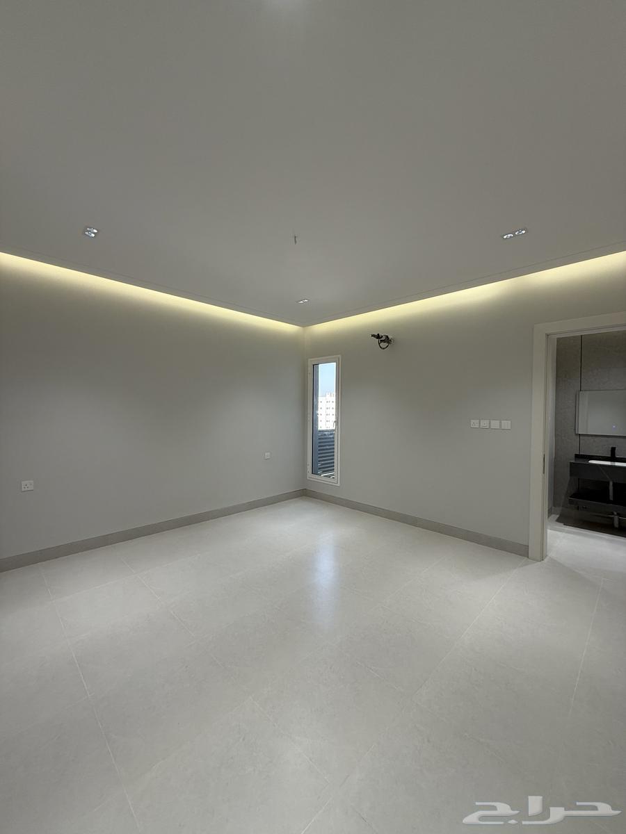 شقة 4 غرف في الملك فهد 11