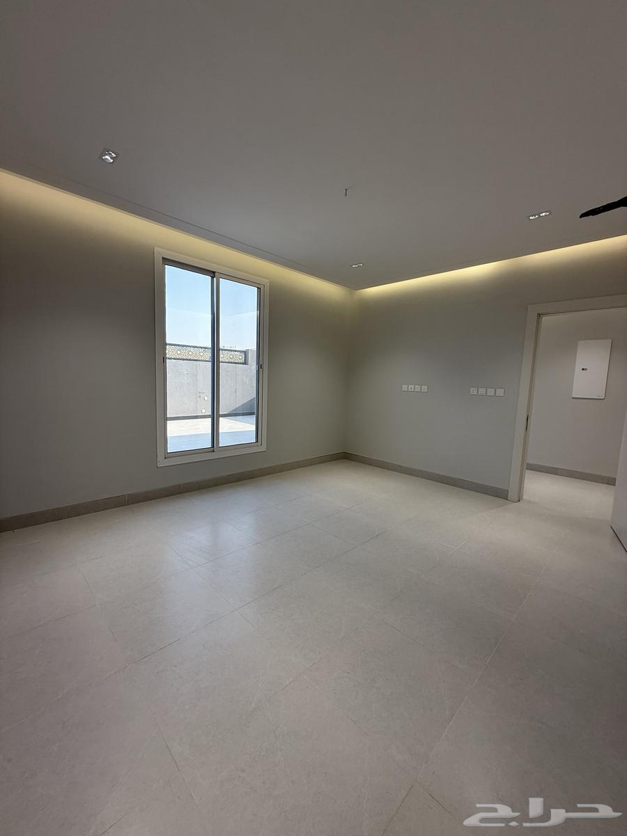 شقة 4 غرف في الملك فهد 3