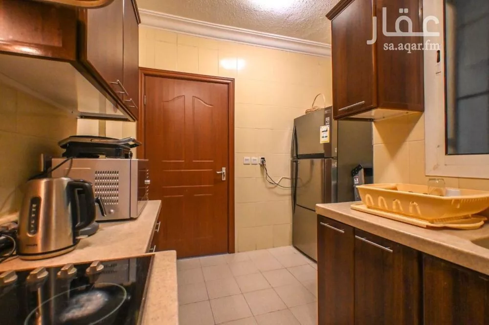 شقة 3 غرف في الملقا 2