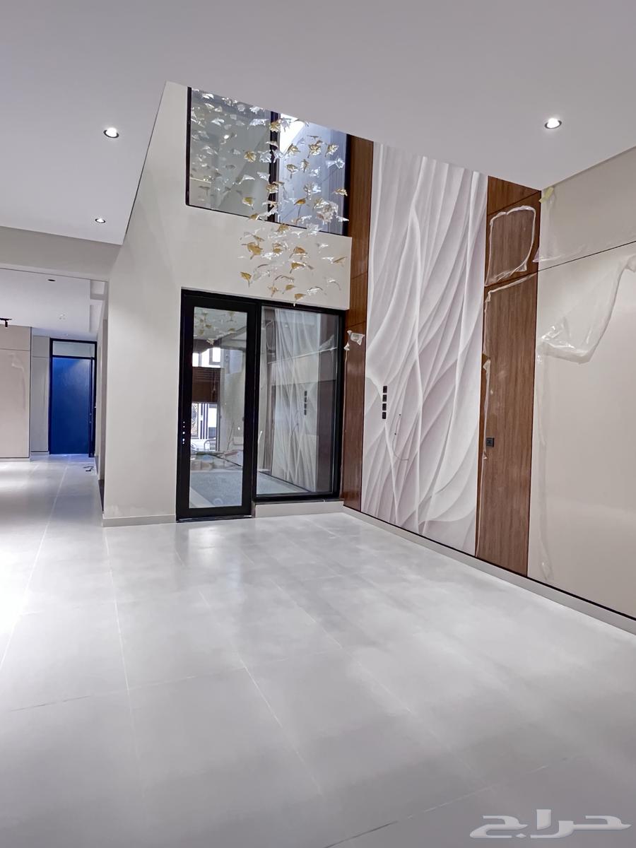 فيلا 8 غرف في الحمراء و ام الجود 11