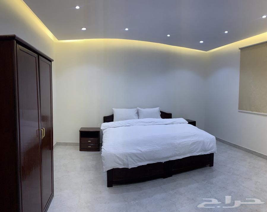 شقة 5 غرف في الحساء 2