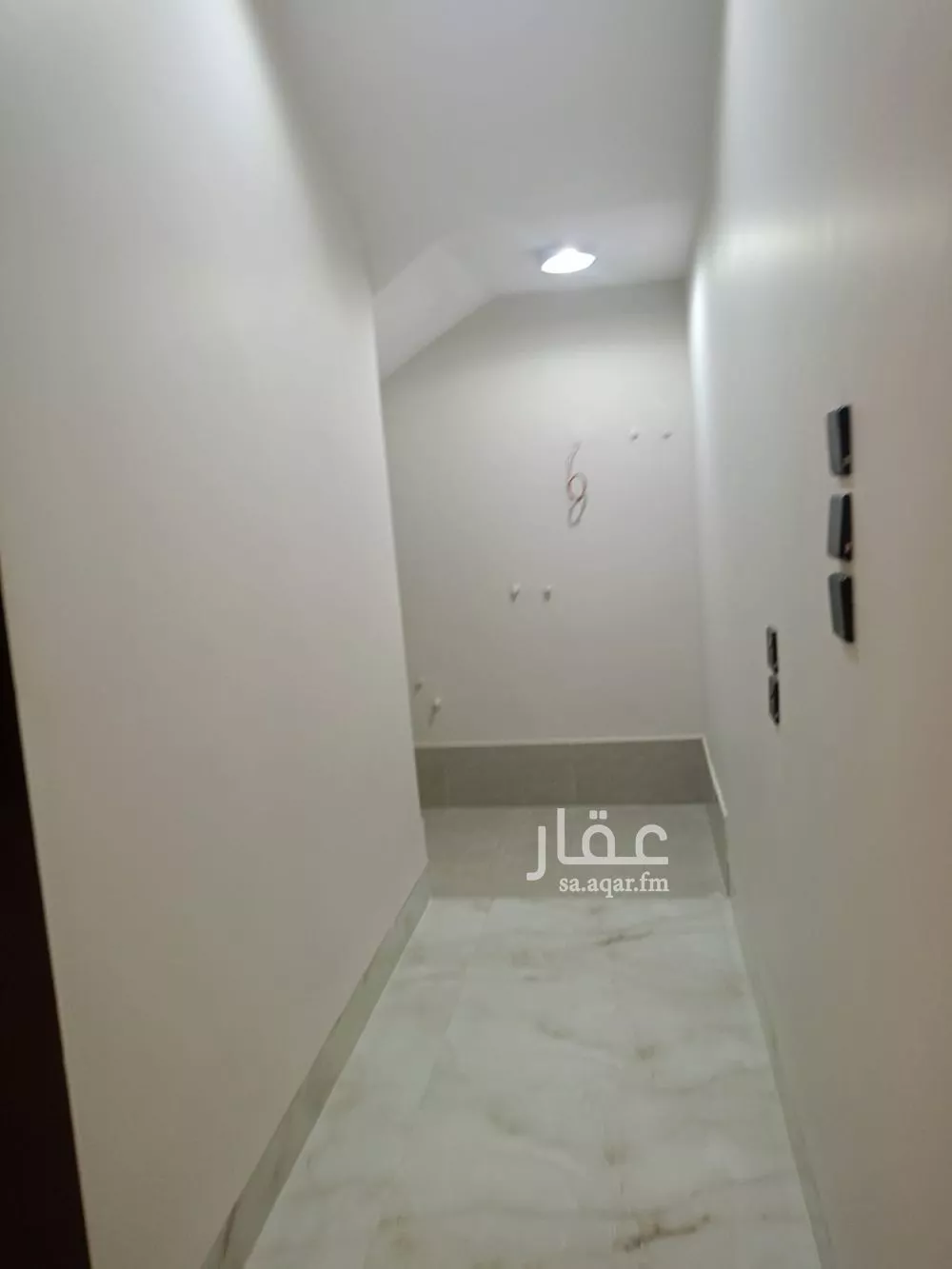 فيلا 6 غرف في الشرق 16