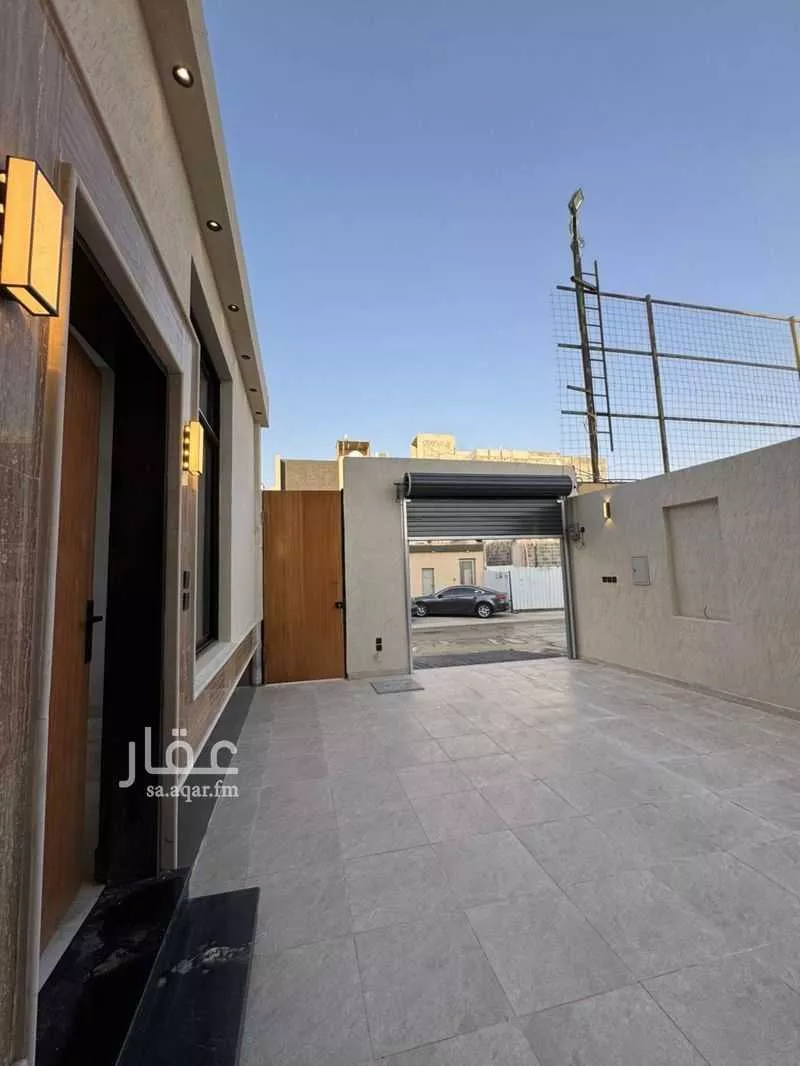 8 bedroom villa in Dhahrat Namar 16