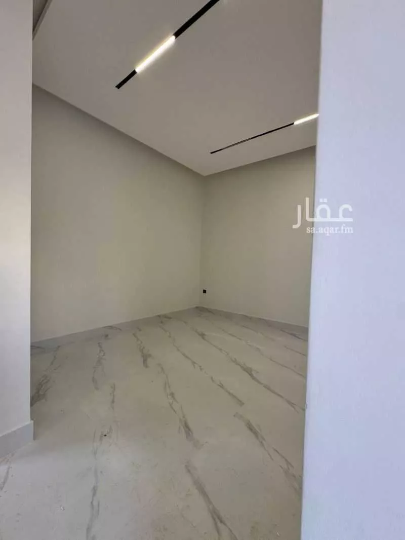 8 bedroom villa in Dhahrat Namar 20