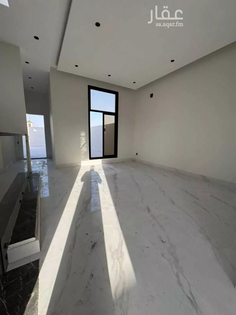 8 bedroom villa in Dhahrat Namar 6