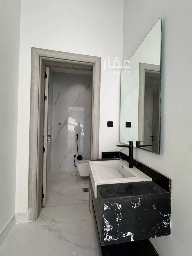 8 bedroom villa in Dhahrat Namar 7