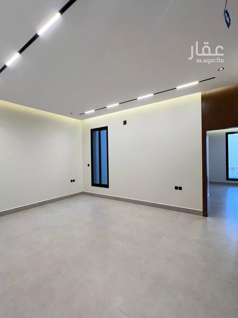 فيلا 4 غرف في العارض 4