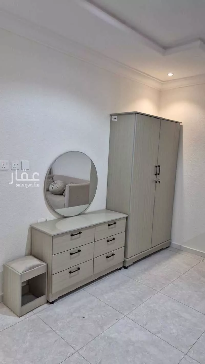 شقة 4 غرف في الشهداء 13