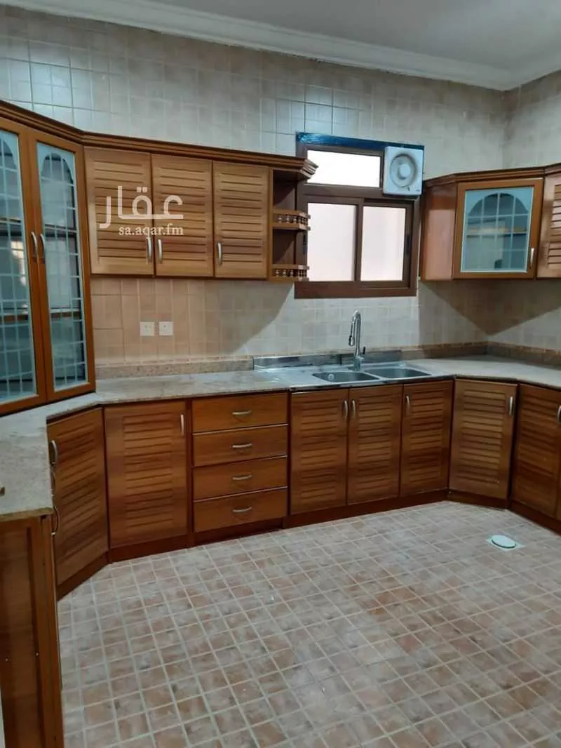 شقة 3 غرف في الرائد 6