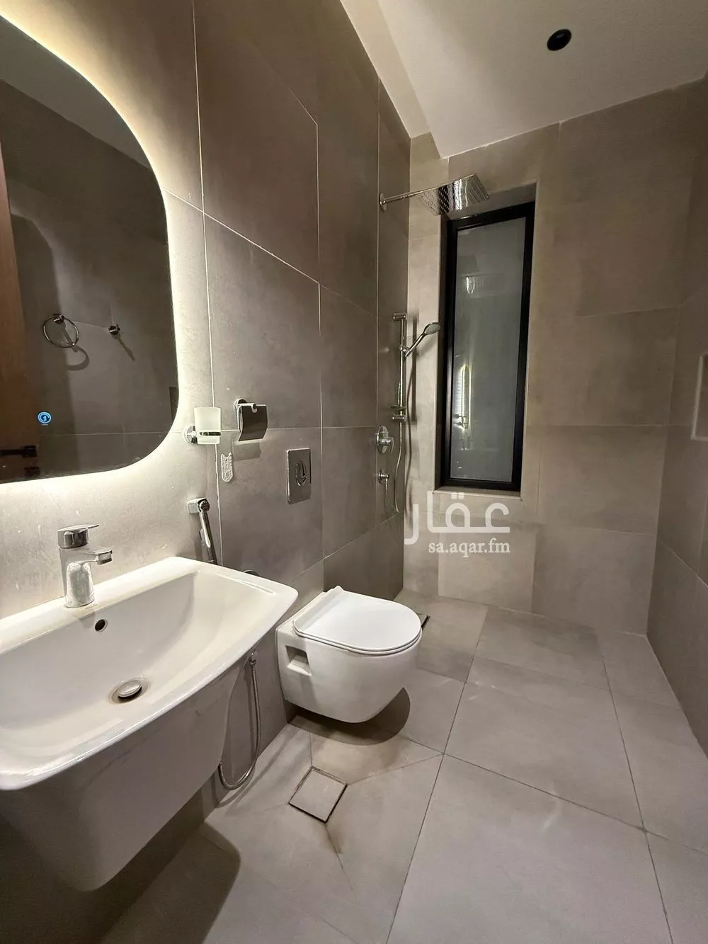 شقة 4 غرف في النرجس 12