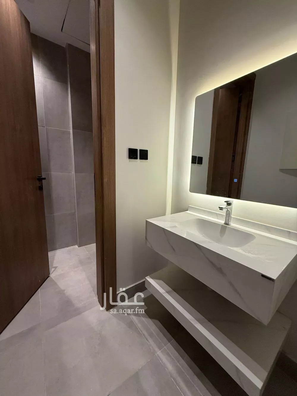 شقة 4 غرف في النرجس 19