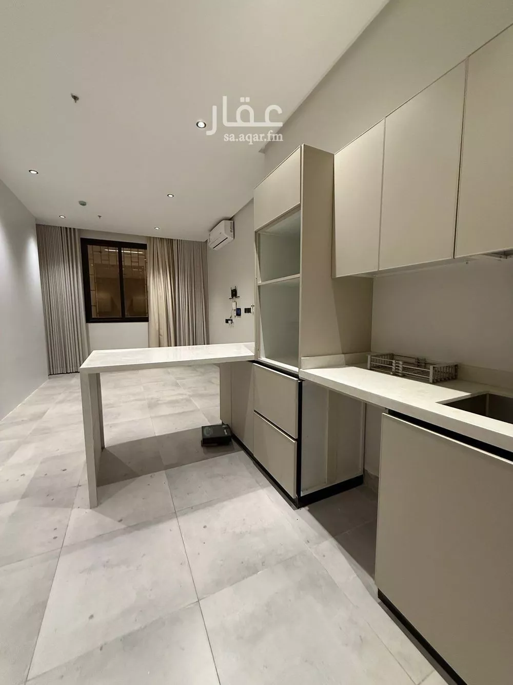 شقة 4 غرف في النرجس 20