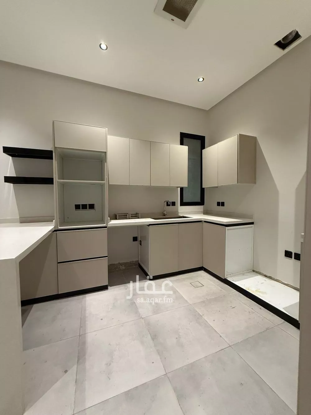 شقة 4 غرف في النرجس 21