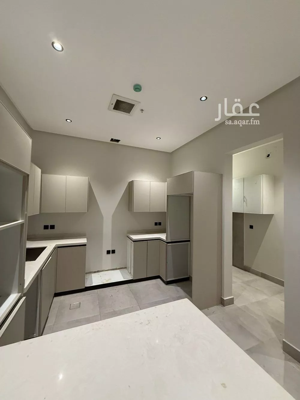 شقة 4 غرف في النرجس 23