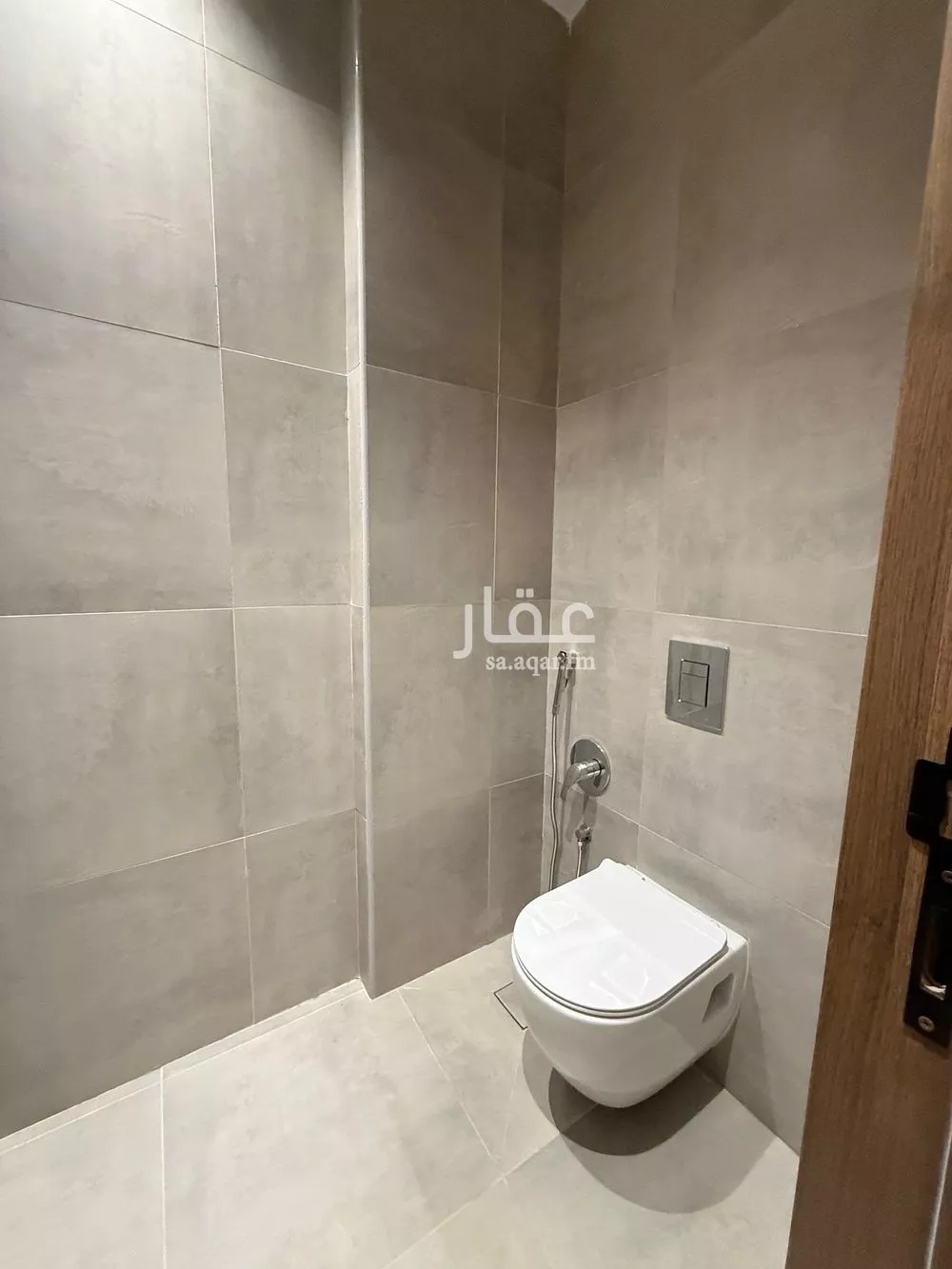 شقة 4 غرف في النرجس 25