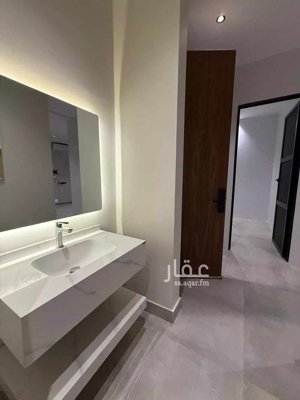 شقة 4 غرف في النرجس 27