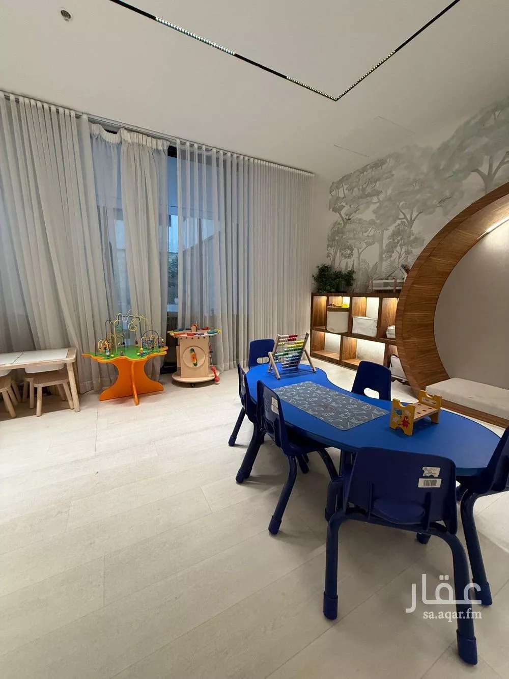 شقة 4 غرف في النرجس 5