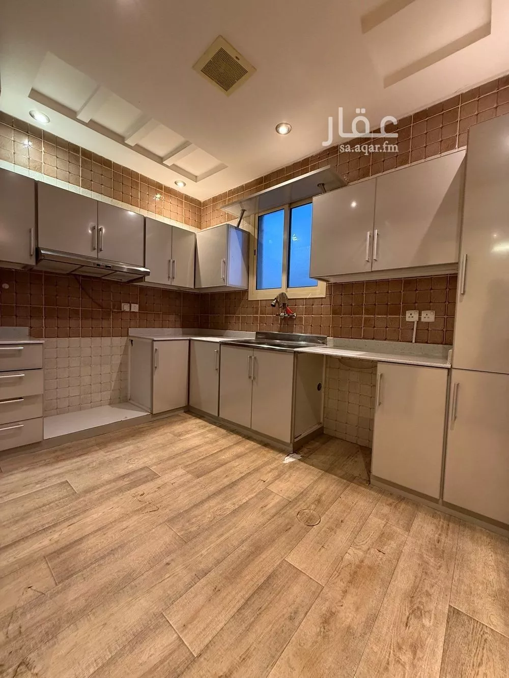 دور 3 غرف في النرجس 2