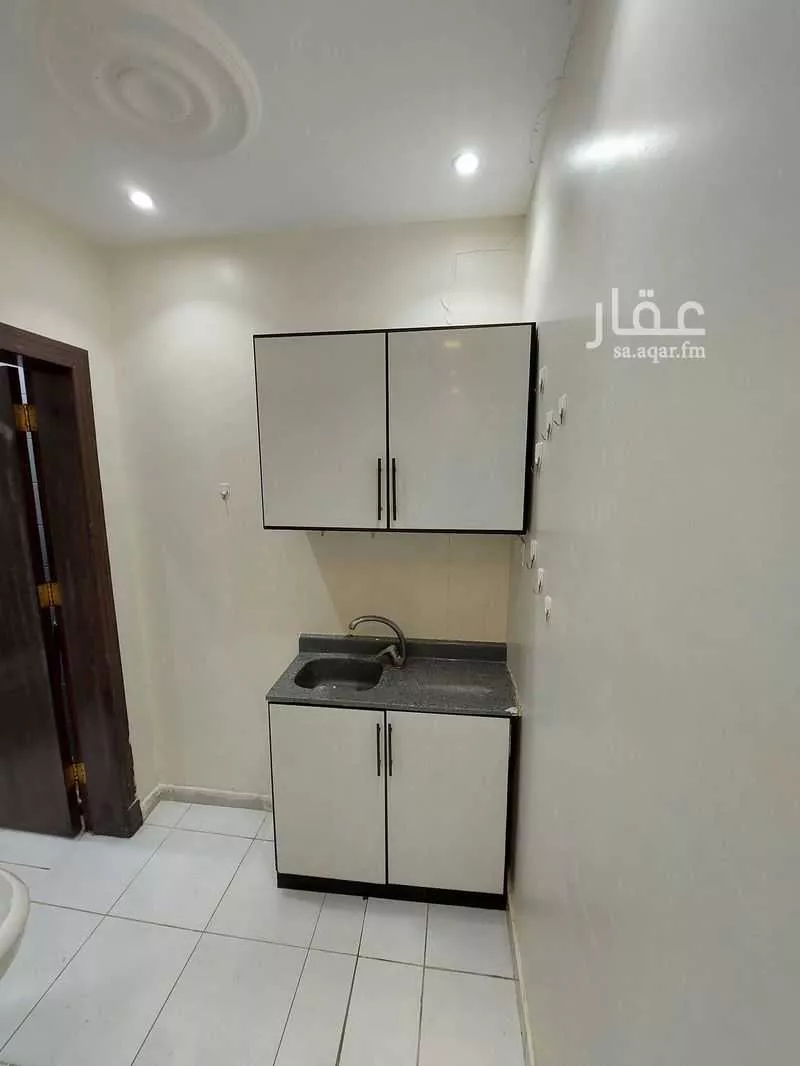 1 bedroom floor in Al Yasmin 9