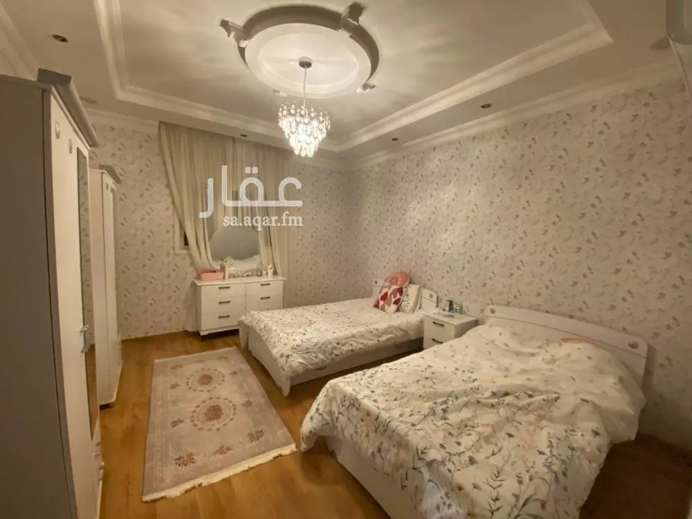 4 bedroom villa in Irqah 9