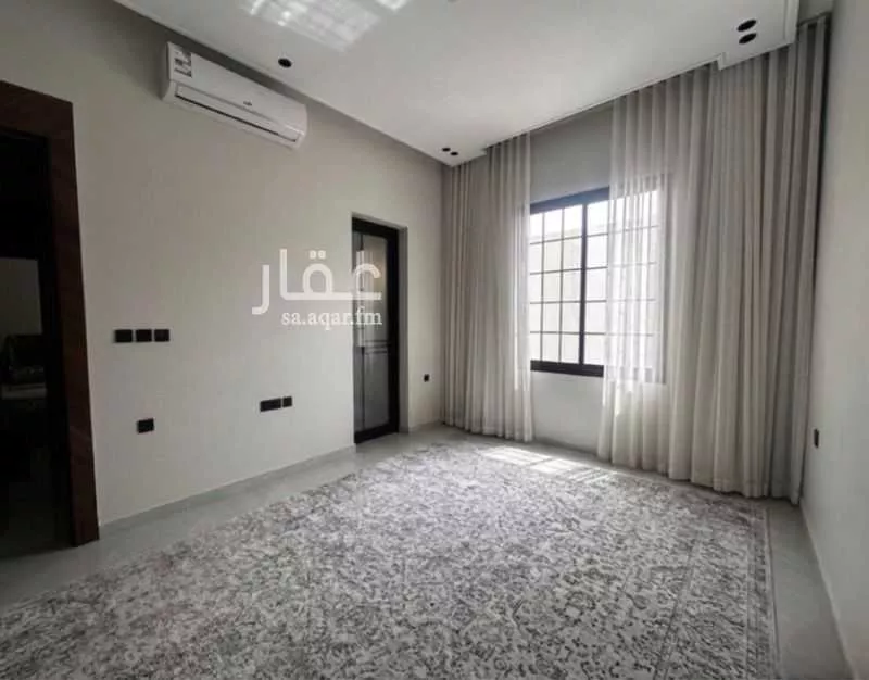 5 bedroom apartment in Dhahrat Laban 6
