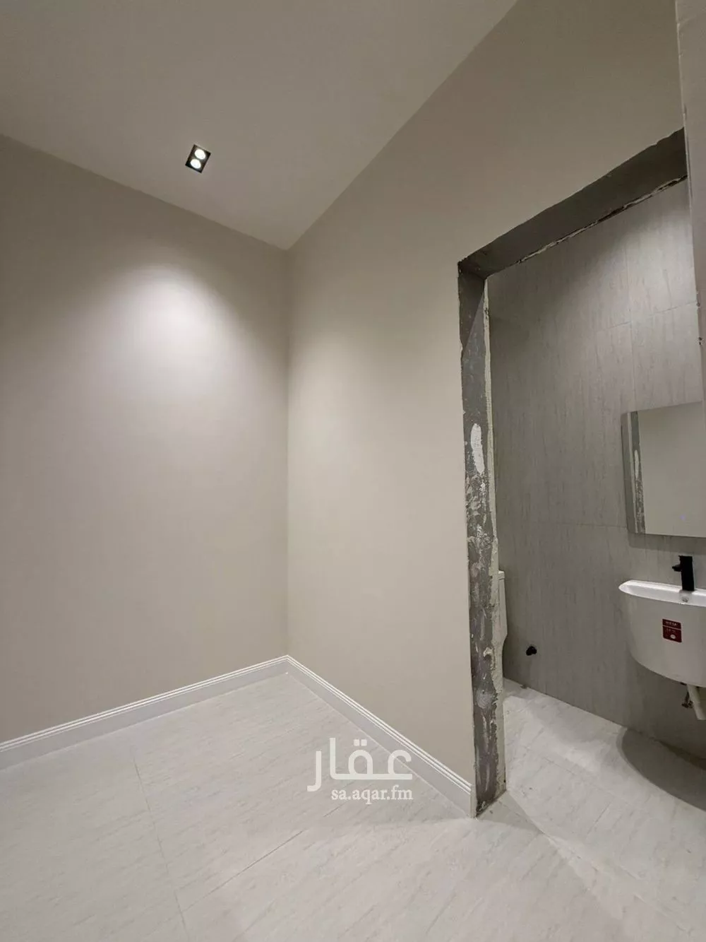 فيلا 6 غرف في المهدية 12