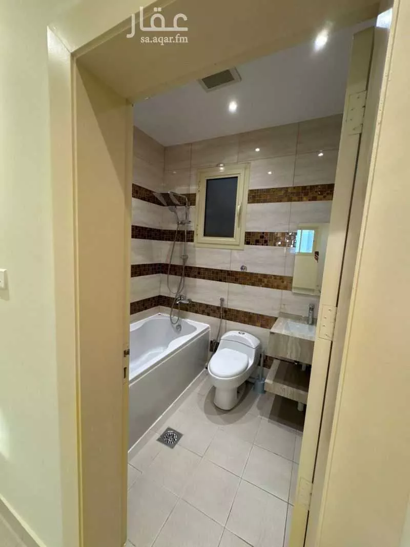 شقة 4 غرف في الملقا 3