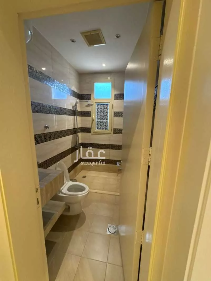 شقة 4 غرف في الملقا 5