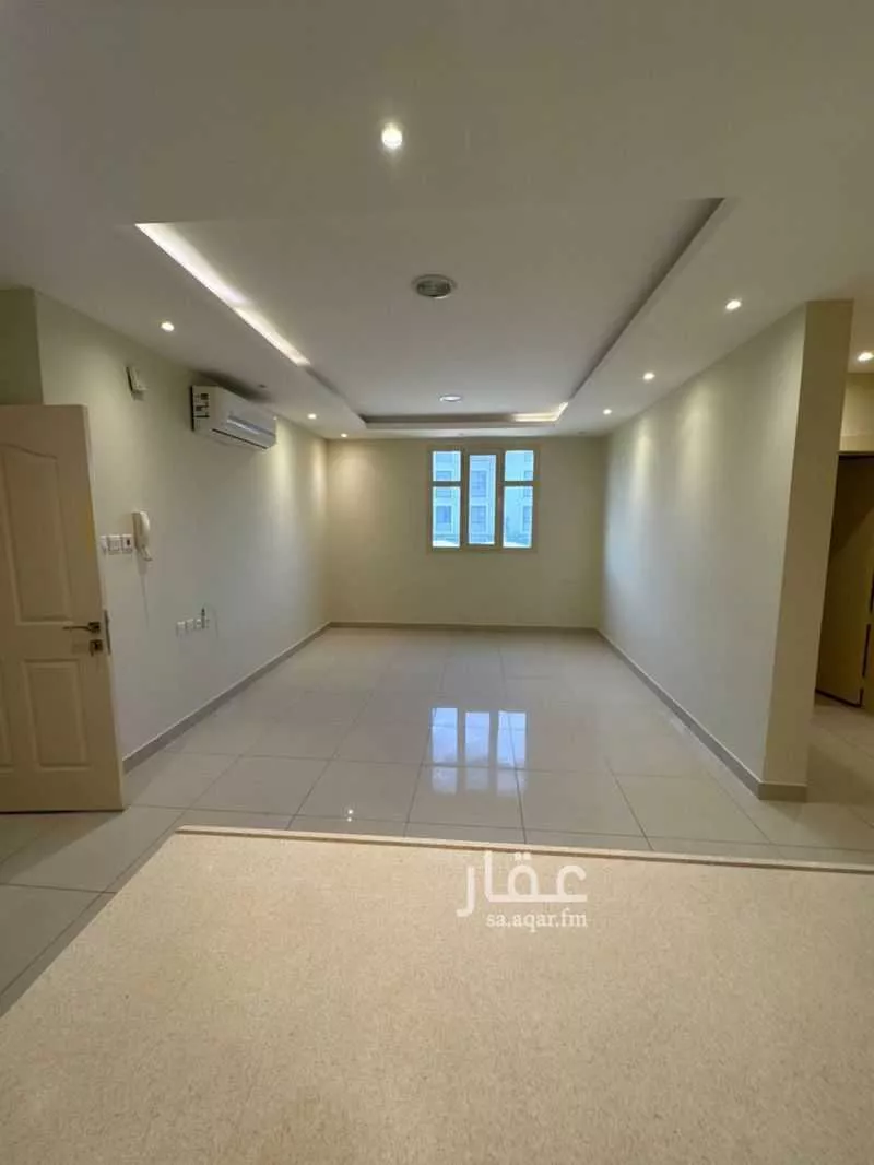 شقة 4 غرف في الملقا 6