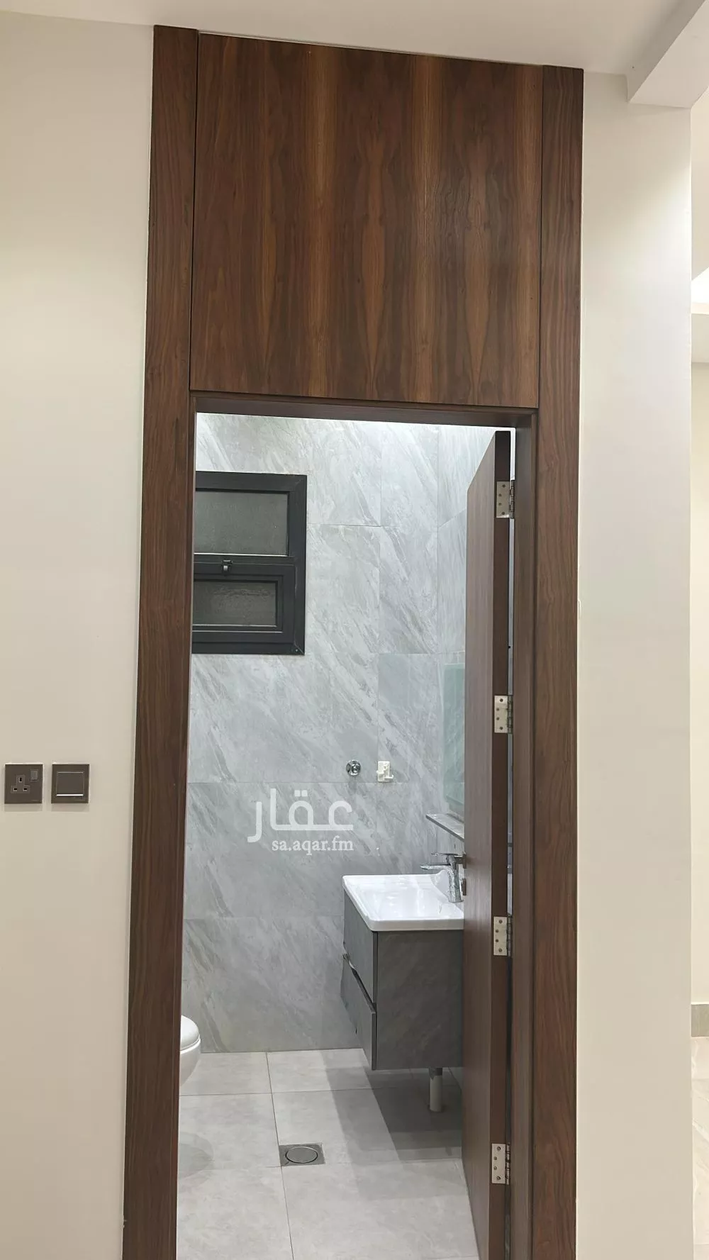 4 bedroom apartment in Dhahrat Laban 7