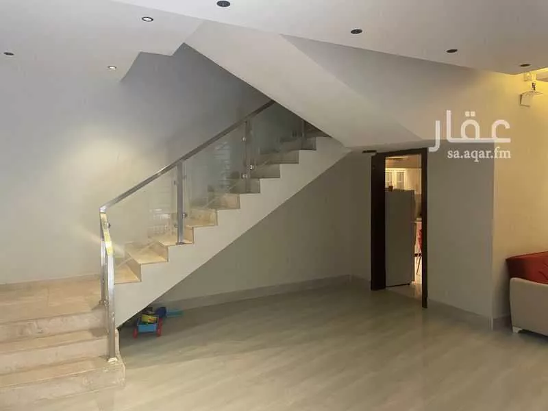 فيلا 4 غرف في الرمال 4