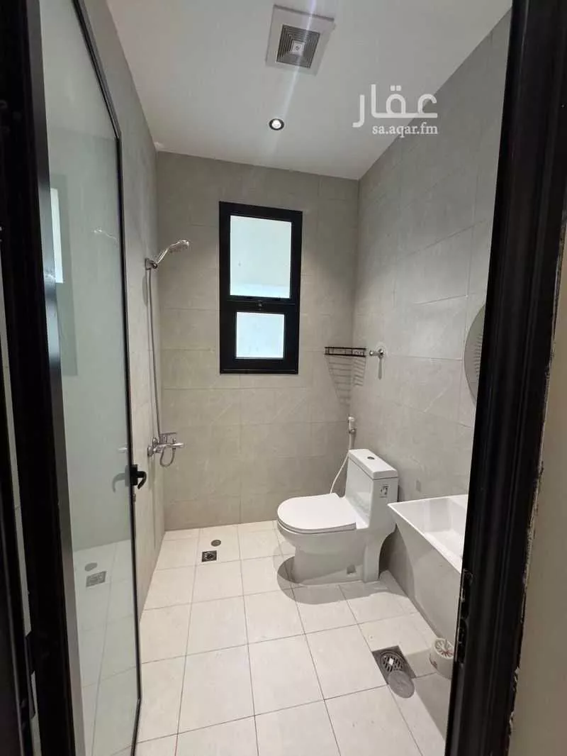 عمارة 770 م² في الكوثر 10