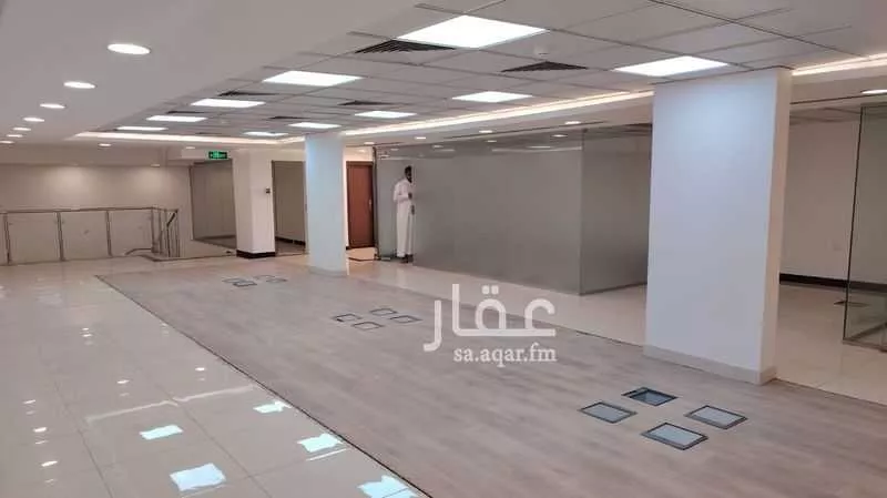 محل 928 م² في اليرموك 5