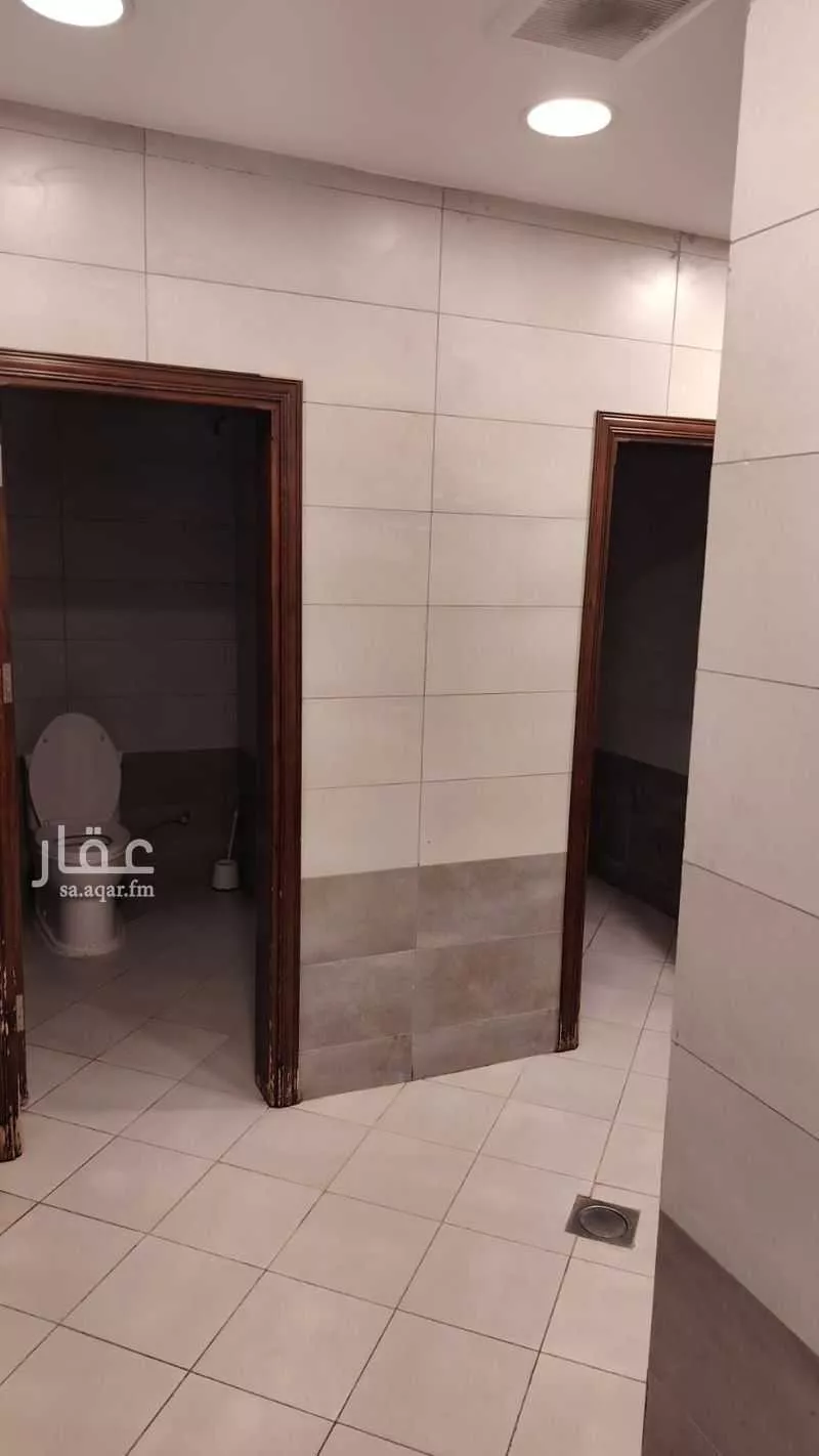 محل 928 م² في اليرموك 9