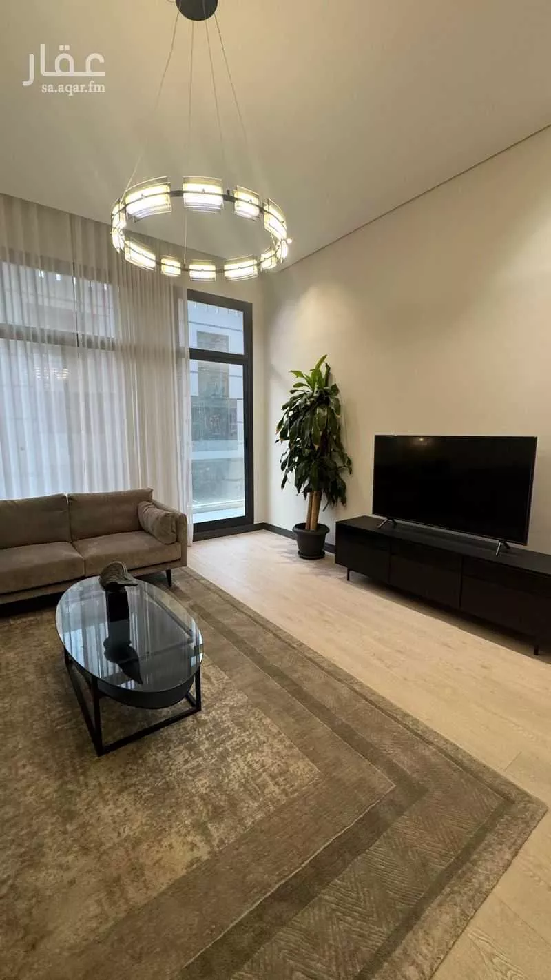 شقة 4 غرف في الروضة 13